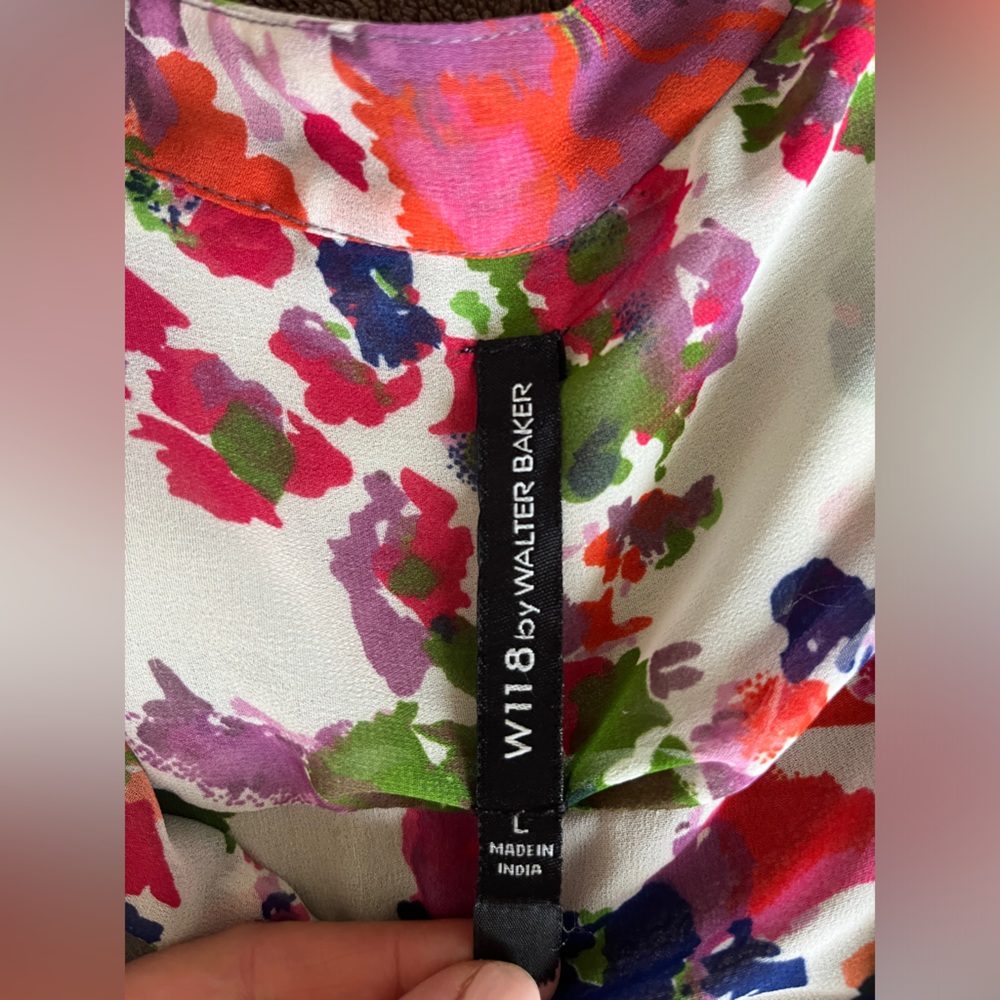 Walter Baker W118 Size L multicolor Floral Sheer Button Up Top Career - Picture 8 of 14